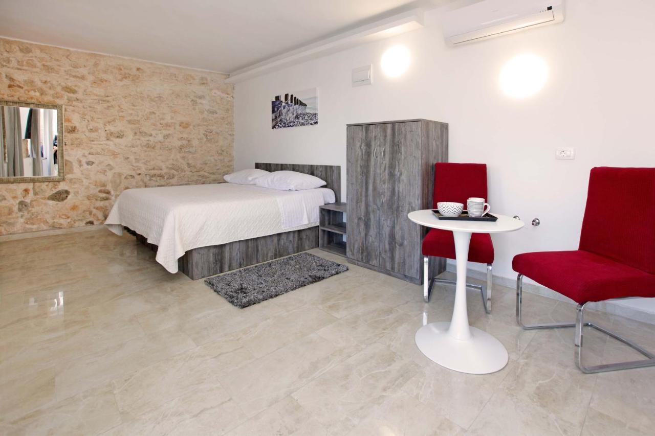 Luxory D-Rooms ヴェラ・ルカ エクステリア 写真