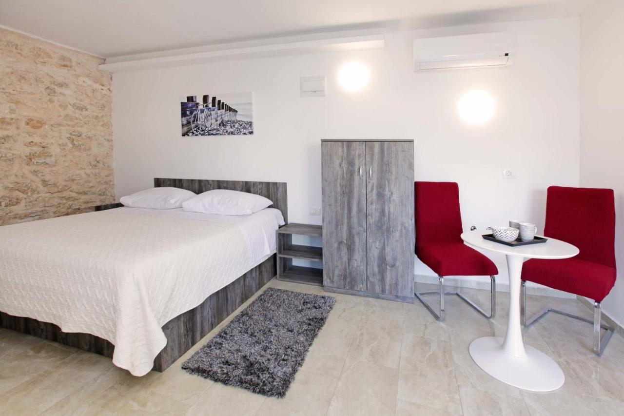 Luxory D-Rooms ヴェラ・ルカ エクステリア 写真