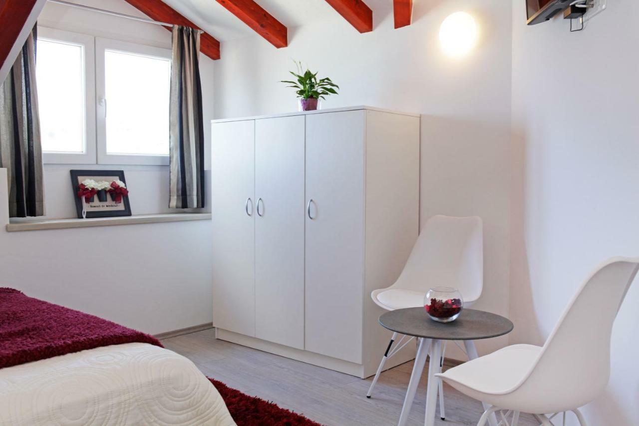 Luxory D-Rooms ヴェラ・ルカ エクステリア 写真