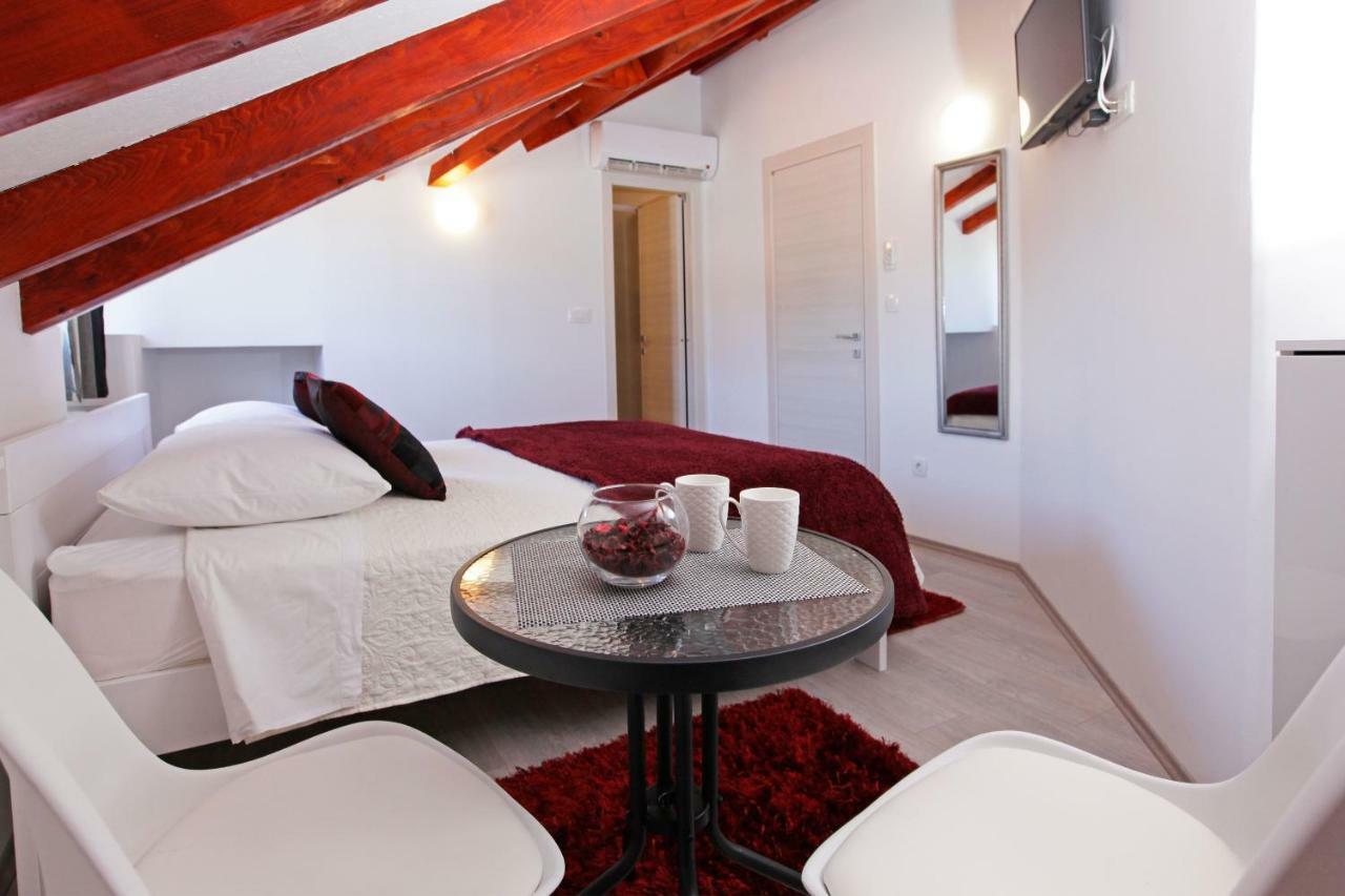 Luxory D-Rooms ヴェラ・ルカ エクステリア 写真