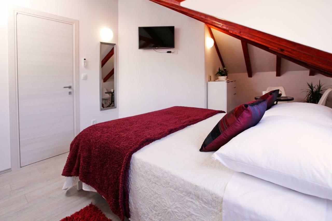 Luxory D-Rooms ヴェラ・ルカ エクステリア 写真