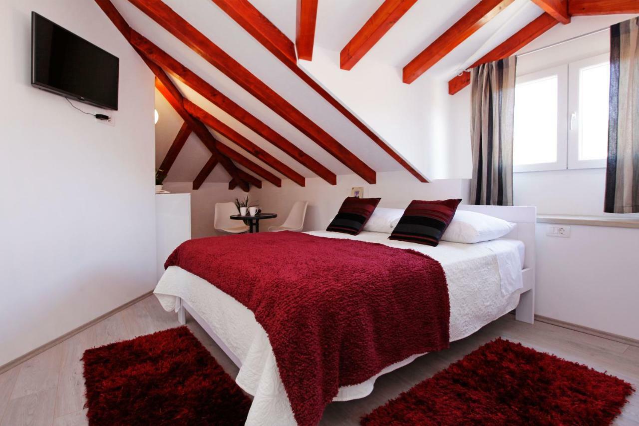 Luxory D-Rooms ヴェラ・ルカ エクステリア 写真