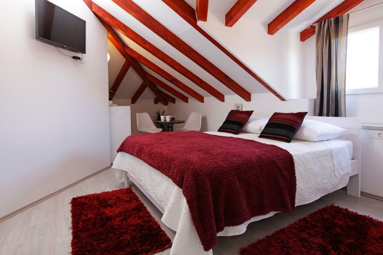Luxory D-Rooms ヴェラ・ルカ エクステリア 写真